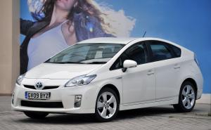 Toyota Prius Pre-Crash 2010 года